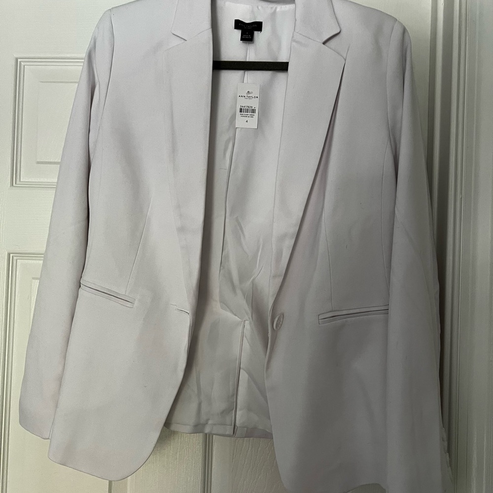 NWT Ann Taylor Classic White Blazer